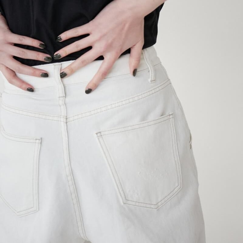 YENN 】HIGH RISE TUCK WIDE DENIM PT white | Sel