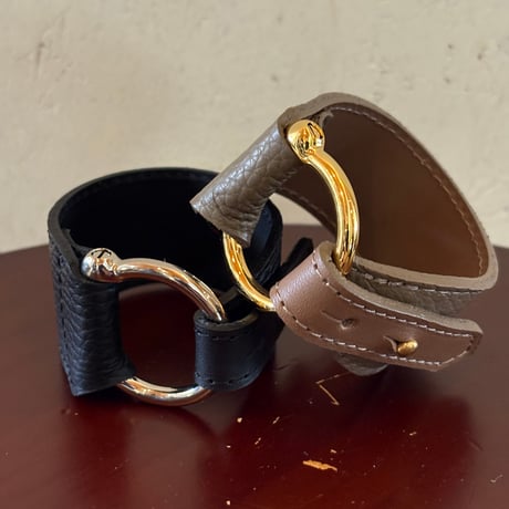 【ATELIER BRUGGE】　Horse shoe wide leather bracelet