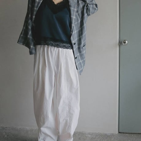 【anuke】 Volumetuck Cocoon Pants