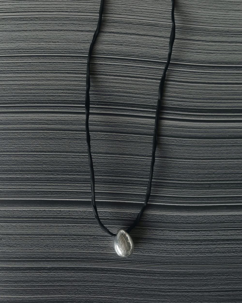 アンヌーク完売silkcord x parl necklace 新品 anuke】Silkcord x Parts Necklace | Selectshop s