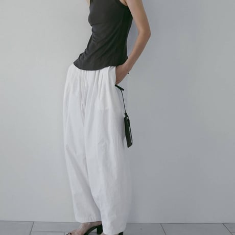 【anuke】 Volumetuck Cocoon Pants