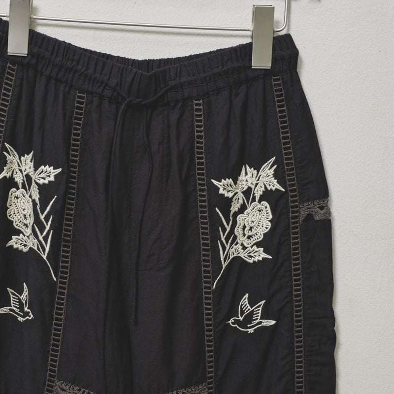 c*★様 TODAYFUL Embroidery Patchwork Trous TODAYFUL】Embroidery Patchwork Trousers | Selec