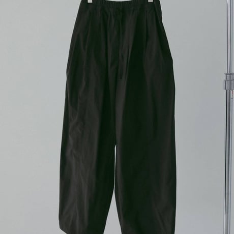 【anuke】 Volumetuck Cocoon Pants