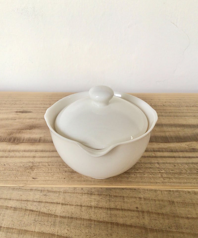 福本双紅 夜露 蓋器 茶器 現代陶芸 白磁 福本双紅 | artists | ギャラリー器館