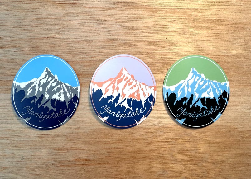 槍ロゴステッカー | Yarigatakesanso ONLINESHOP
