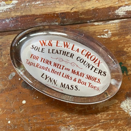 1930’s “Sole Leather Counters” ガラスペーパーウェイト