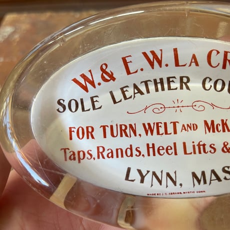 1930’s “Sole Leather Counters” ガラスペーパーウェイト