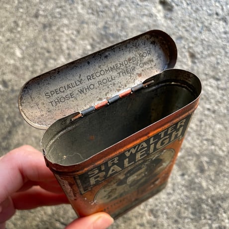 1950’s SIR WALTER RALEIGH タバコ缶