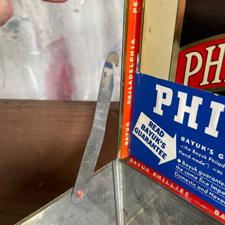 1940’s “BAYUK PHILLIES” タバコ缶