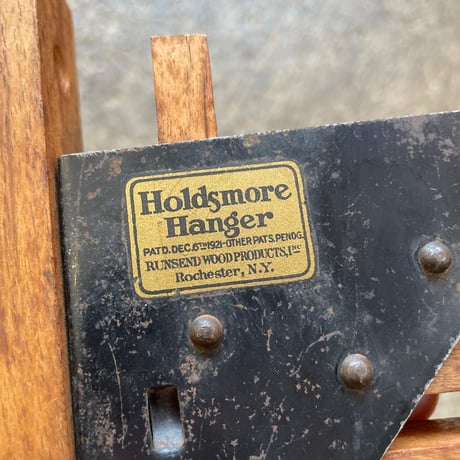 1920’s “Holdsmore Hanger” ウォールハンガーラック