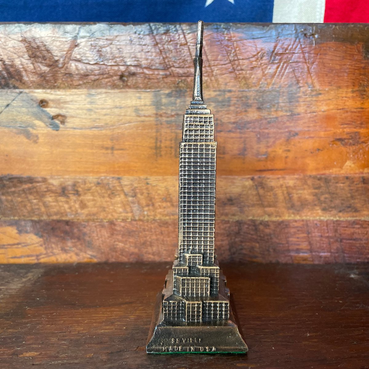 1950's エンパイアステートビル デッドストック | 7miles from the Dr