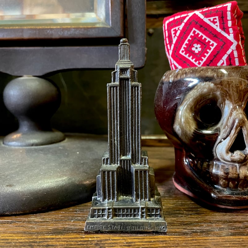 1940's エンパイアステートビル 1250 Ft. | 7miles from the D