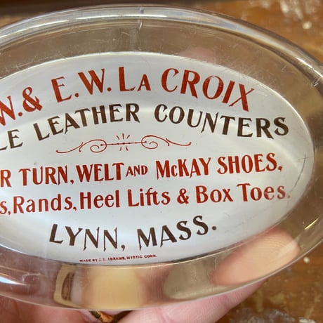 1930’s “Sole Leather Counters” ガラスペーパーウェイト