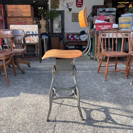 1950’s TOLEDO ドラフティングチェア