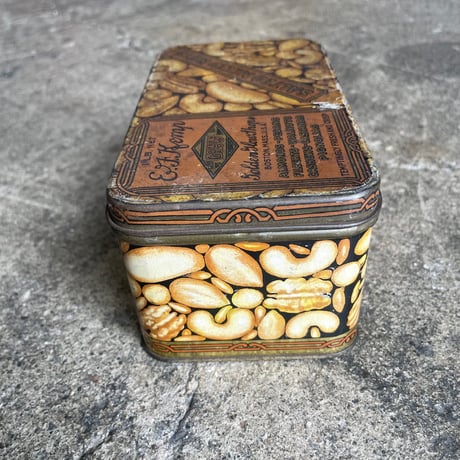 1930’s ナッツ缶