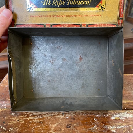 1930’s “BAYUK PHILADELPHIA” タバコ缶