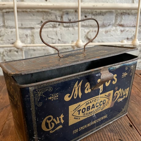 1920’s “Mayo’s Cut Plug” タバコ缶