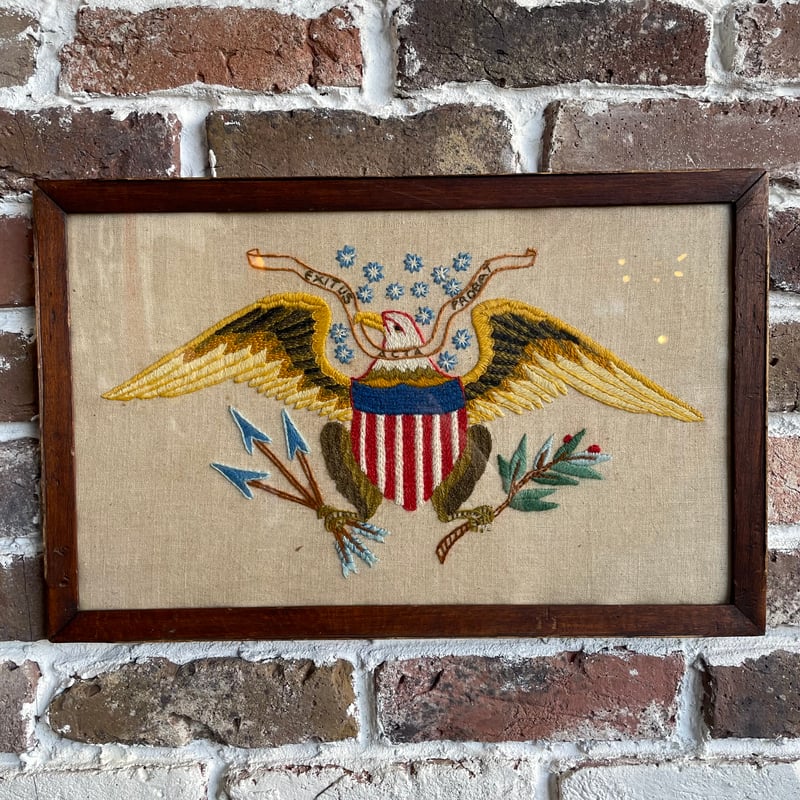 LUXURY NEEDLEPOINT FROM LONDON 刺繍 角テーブル LUXURY NEEDLEPOINT FROM LONDON 刺繍 角テーブル