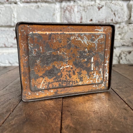 1940’s “LUCKY STRIKE” タバコ缶