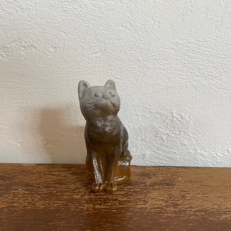 Cat Grass Figure (Beige)