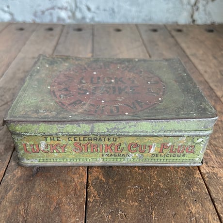 1940’s “LUCKY STRIKE” タバコ缶