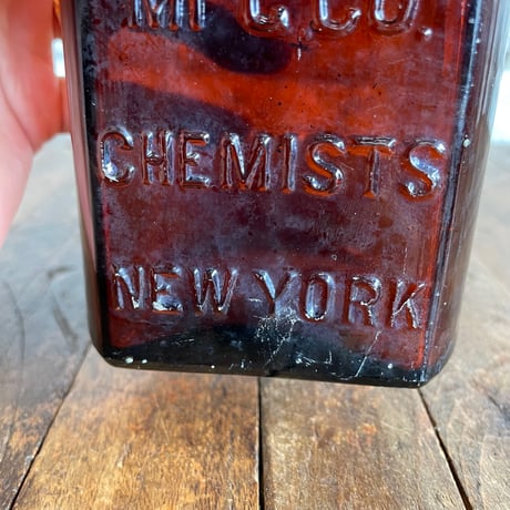 1920’s 薬瓶 ブラウンボトル “NEW YORK”