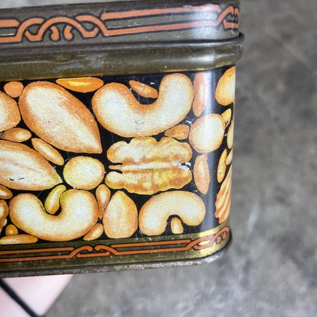 1930’s ナッツ缶