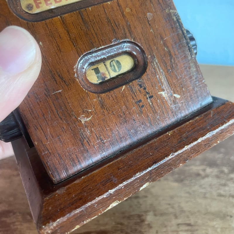 アンティーク木製デスク・カレンダー 年代、詳細不明 Yahoo!オークション - 〜1930年代 ヴィンテージ 木製デスク