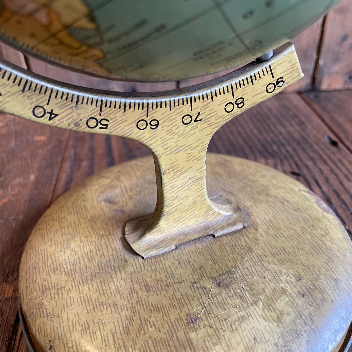 ブリキの地球儀のある静物 1930's ブリキ 地球儀 | 7miles from the Dreamland