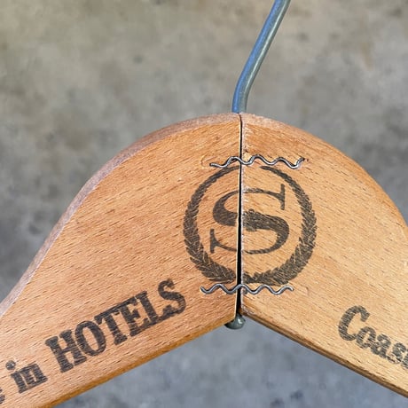 -1960’s 木製ハンガー Sheraton Hotel