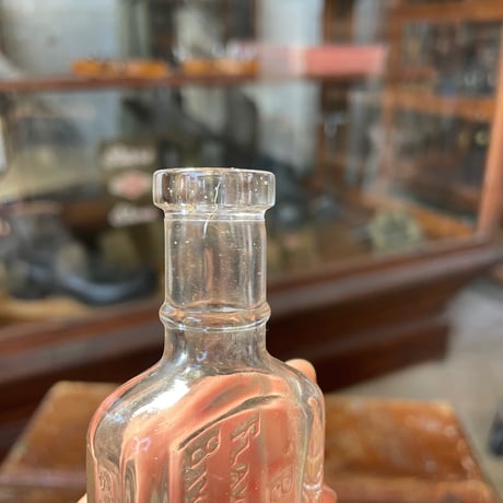 1930’s クリアボトル “BAKER’S”