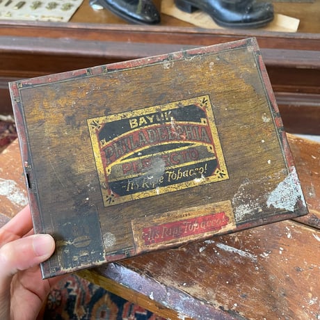 1930’s “BAYUK PHILADELPHIA” タバコ缶