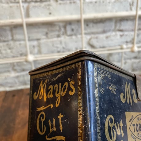 1920’s “Mayo’s Cut Plug” タバコ缶