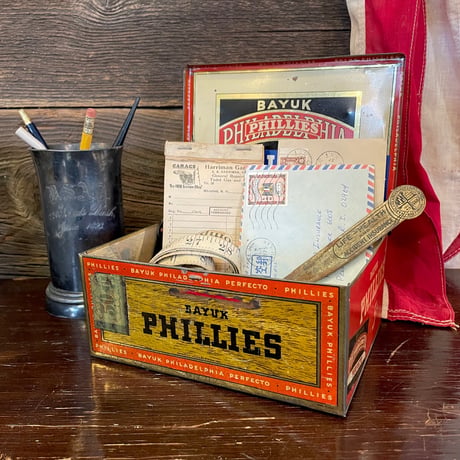 1940’s “BAYUK PHILLIES” タバコ缶
