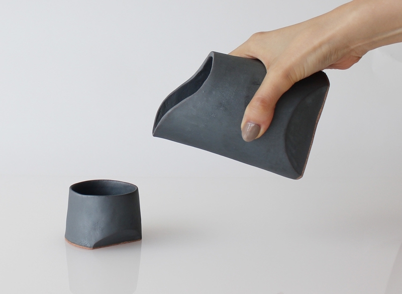 TSUKI／YUKI】Sake set（桐箱入り） | 丸三安田瓦工業オンラインストア