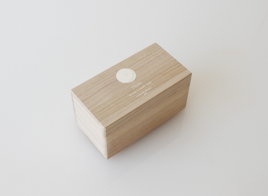 TSUKI／YUKI】Cup 45 ギフトセット（桐箱入り） | 丸三安田瓦工業