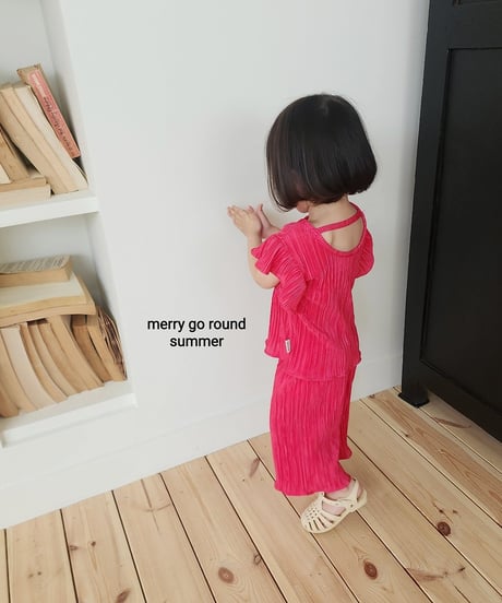 6[予約]merry go round pleated frill set