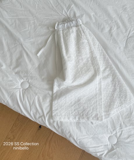 49[予約]ninibello mori punching eyelet pants