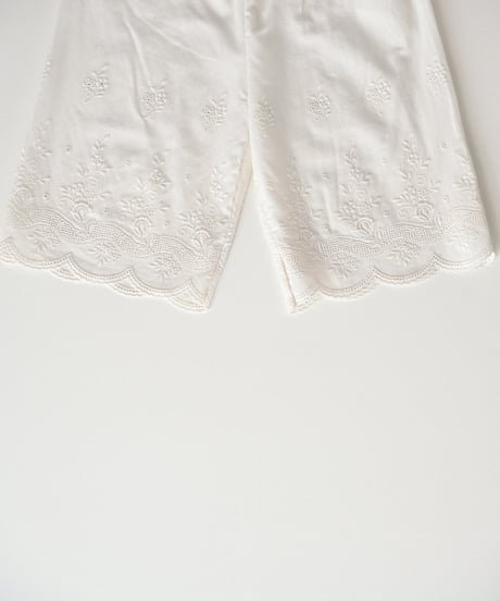 8[予約]Roa blanc embroidery pants