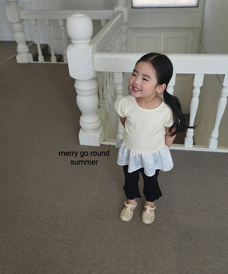 49[予約]merry go round satin frill puff tee