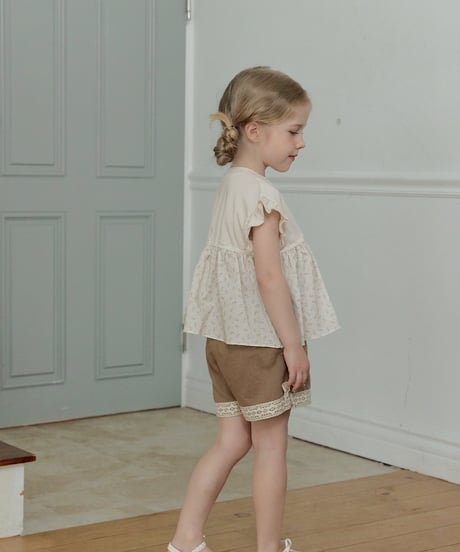 31[予約]Roa milk slit pants