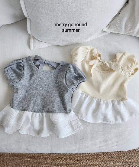 49[予約]merry go round satin frill puff tee