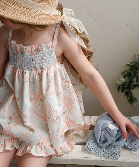 22[予約]FLO berry tank top blouse
