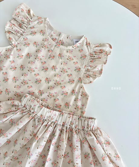 33[予約]ohho madeleine wing blouse
