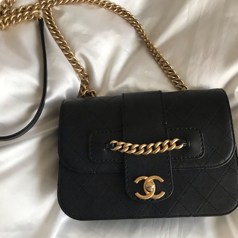 シャネル CHANEL マトラッセ カーフスキン ショルダーバッグ シャネル CHANEL マトラッセ カーフスキン ショルダーバッグ