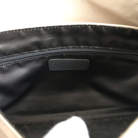 シャネル CHANEL 3連チェーンショルダーバッグ