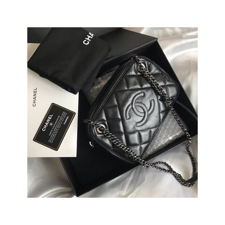 シャネル　CHANEL バレリーナ　チェーンショルダーバッグ