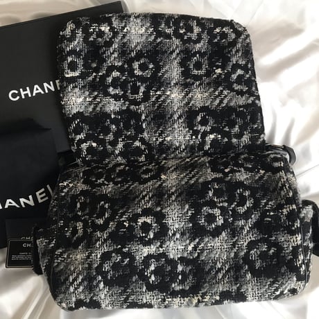 シャネル CHANEL カメリア柄　ツイードチェーンバッグ