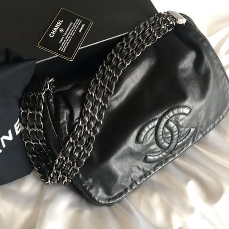 シャネル CHANEL 三連チェーンショルダーバッグ