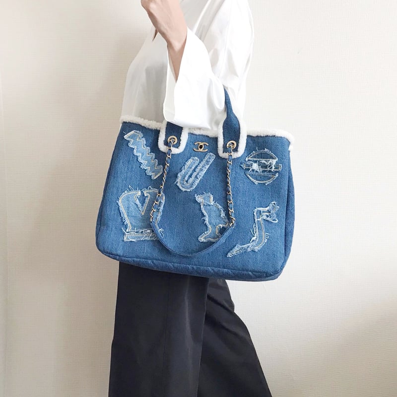 美品♡シャネル♡チェーントートバッグ35㎝×22㎝×17㎝付属品